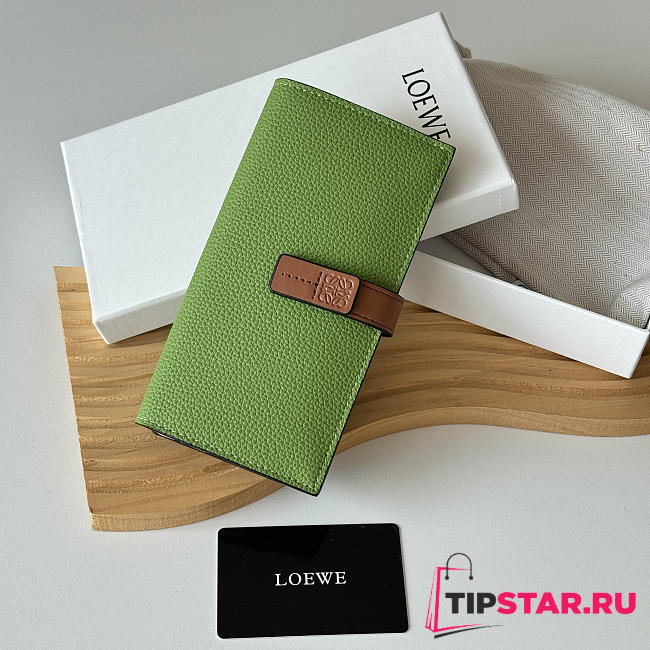 Loewe Bi-fold Long Wallet In Green - 1