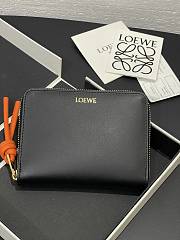 Loewe Zipped coin purse in shiny nappa calfskin black - 4