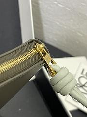 Loewe Zipped coin purse in shiny nappa calfskin dark green - 6