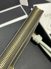 Loewe Zipped coin purse in shiny nappa calfskin dark green - 3