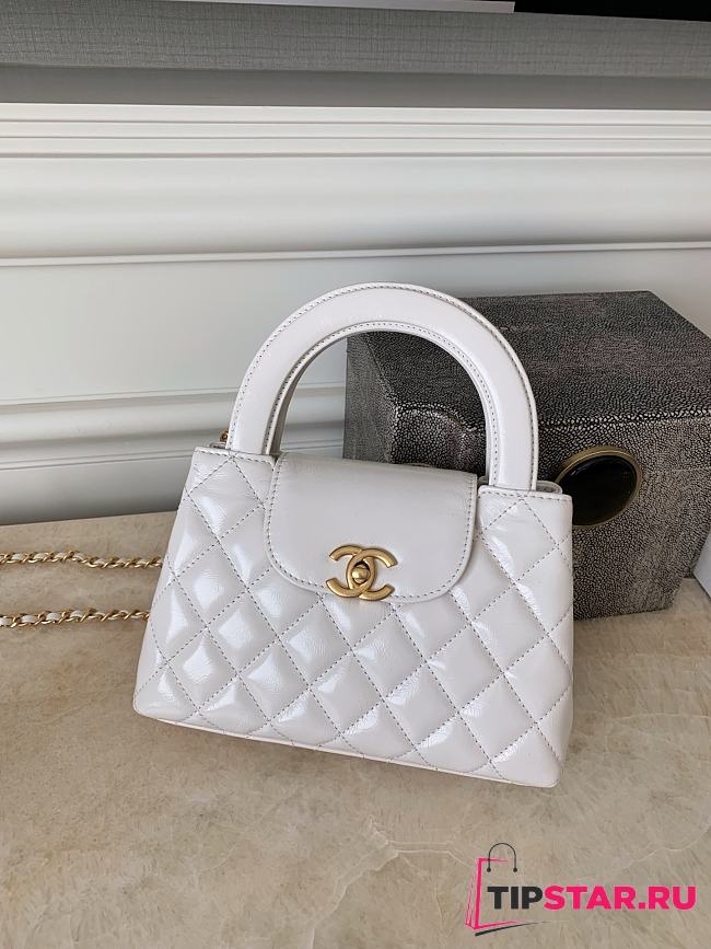 Chanel Small Kelly Bag in 24P Shiny Distressed White - 1