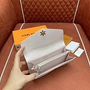 Louis Vuitton Sarah wallet size 19x10.5x2 cm - 6