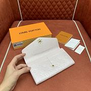 Louis Vuitton Sarah wallet size 19x10.5x2 cm - 5