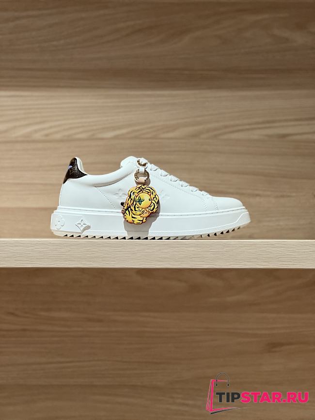 Louis Vuitton Time Out Sneakers 3D pattern of Monogram Flowers 02 - 1