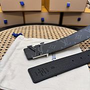 Louis Vuitton Initials 40 mm Taurillon leather belt monogram - 2