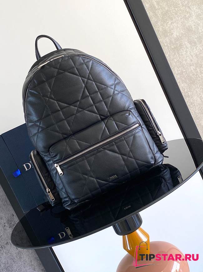Dior Produces various styles of designer backpack - 1