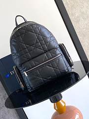 Dior Produces various styles of designer backpack - 1