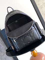 Dior Produces various styles of designer backpack - 5