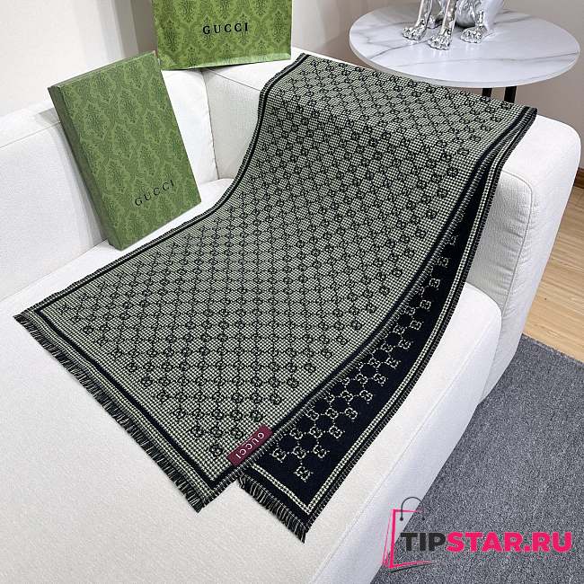 Gucci Wool Small GG Logo Scarf 03 - 1
