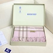 Burberry Shawl features embroidered equestrian motifs 02 - 4