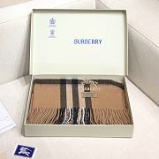 Burberry Shawl features embroidered equestrian motifs 01 - 5