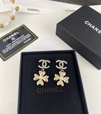 Chanel Double C Pendant Gold Four-Leaf Clover Earrings