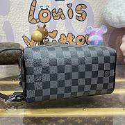 Louis Vuitton Locker Dopp Kit canvas Monogram Eclipse 03 - 5