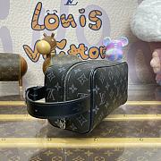 Louis Vuitton Locker Dopp Kit canvas Monogram Eclipse 01 - 5