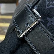 Louis Vuitton Locker Dopp Kit canvas Monogram Eclipse 01 - 4