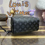 Louis Vuitton Locker Dopp Kit canvas Monogram Eclipse 01 - 3