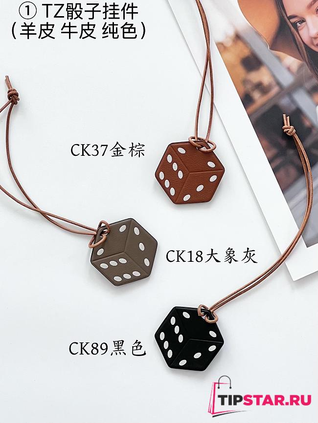 TZ Dice Pendant - 1