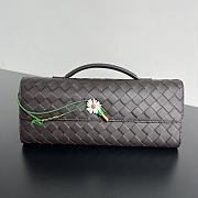 Bottega Veneta Flower Charm Andiamo Long Clutch In Fondant - 1