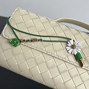 Bottega Veneta Flower Charm Andiamo Long Clutch In White - 2