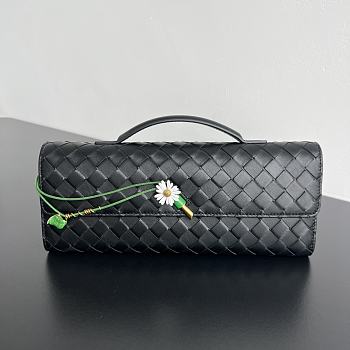 Bottega Veneta Flower Charm Andiamo Long Clutch In Black