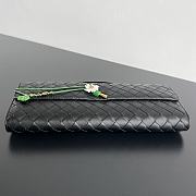 Bottega Veneta Flower Charm Andiamo Long Clutch In Black - 6