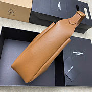 Ysl Small Le 5 À 7 Shoulder Bag in Brown - 6