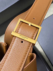 Ysl Small Le 5 À 7 Shoulder Bag in Brown - 4