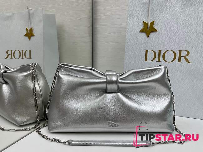 Jonathan Anderson Dior Bow Bag In Silver Size 30 - 1