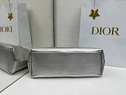 Jonathan Anderson Dior Bow Bag In Silver Size 30 - 5