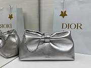 Jonathan Anderson Dior Bow Bag In Silver Size 30 - 2