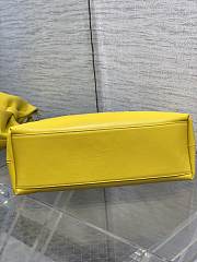 Jonathan Anderson Dior Bow Bag In Yellow Size 30 - 6