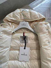 Moncler Barante hooded short down jacket ivory white - 3