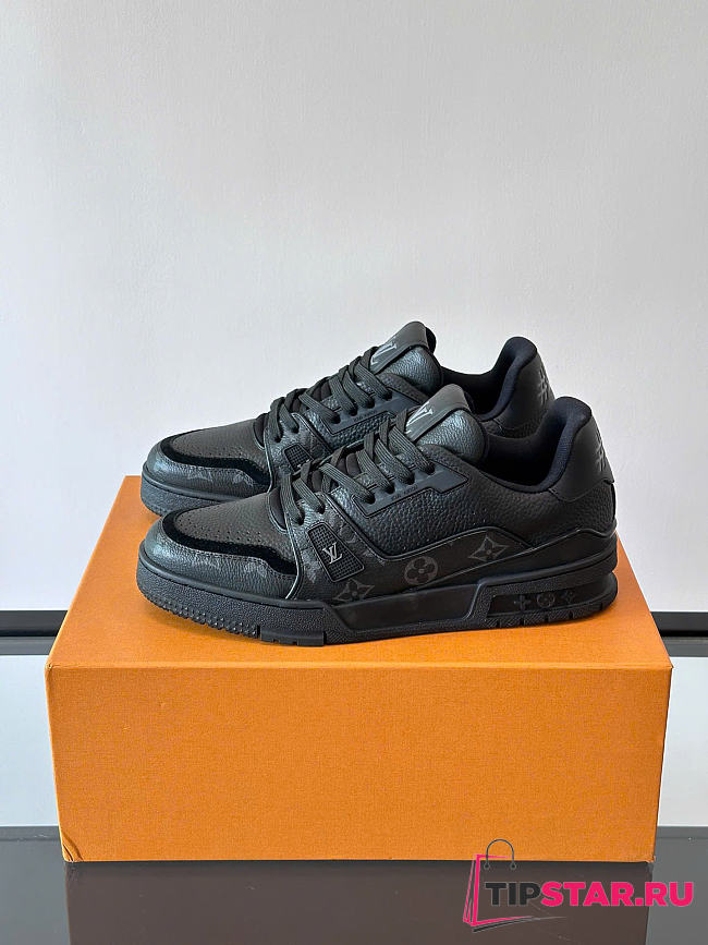 Louis Vuitton Trainer Sneakers in Black - 1