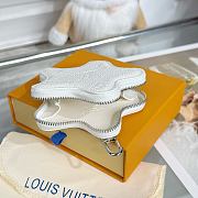 Louis Vuitton Spark Coin Monogram Empreinte Wallet in white - 6