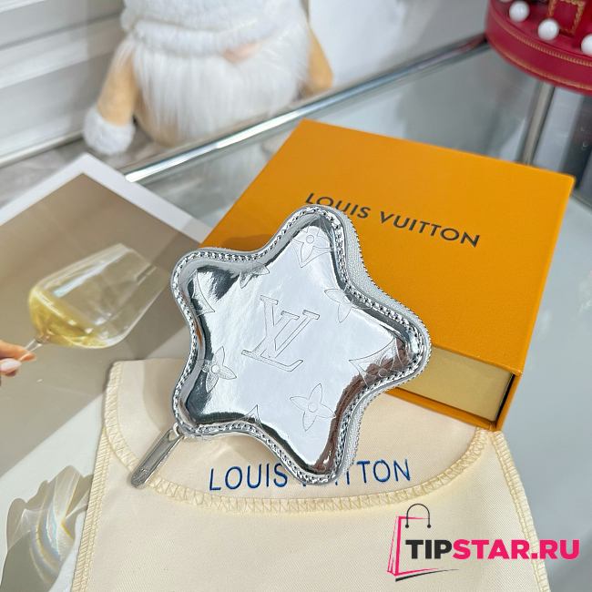 Louis Vuitton Spark Coin Monogram Empreinte Wallet in silver - 1