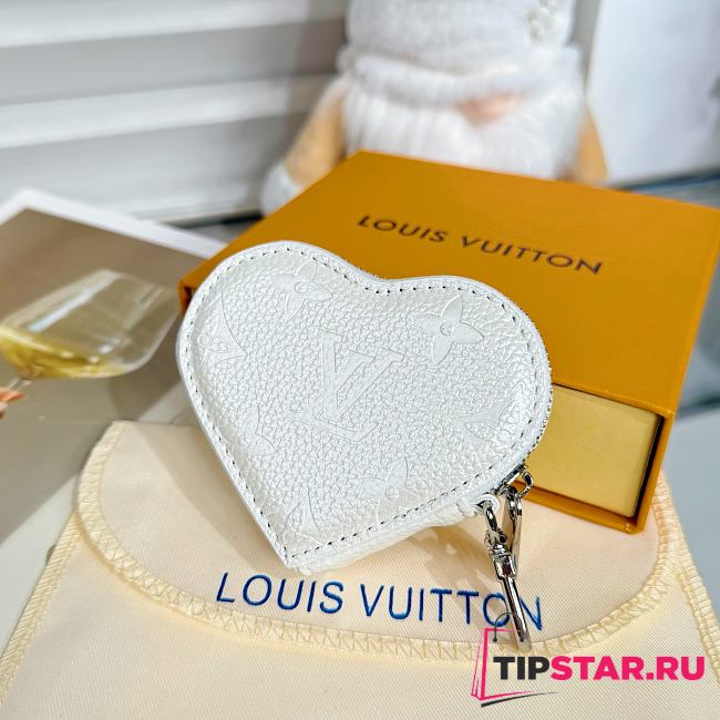 Louis Vuitton Monogram Miroir Heart Coin Purse White - 1