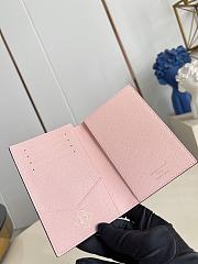 Louis Vuitton LV Visionary Journeys Seoul Vivienne Wintery Travel - 5