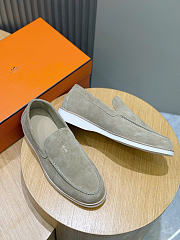 Hermès low loafers in suede combine sleek design light taupe - 1
