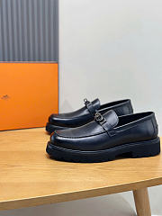 Hermès' Icone Loafer in black - 6