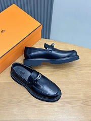 Hermès' Icone Loafer in black - 2