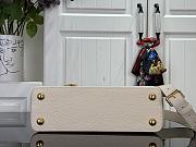 Louis Vuitton Capucines BB Bag In Ivory Size 27x18x9 cm - 5