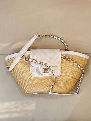 Chanel Medium shopping bag Braided straw Beige & White - 1