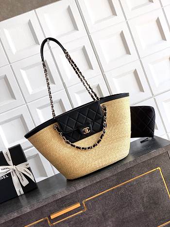 Chanel Large shopping bag Braided straw Beige & Black