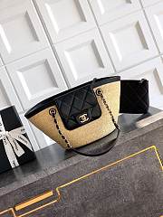 Chanel Medium shopping bag Braided straw Beige & Black - 1