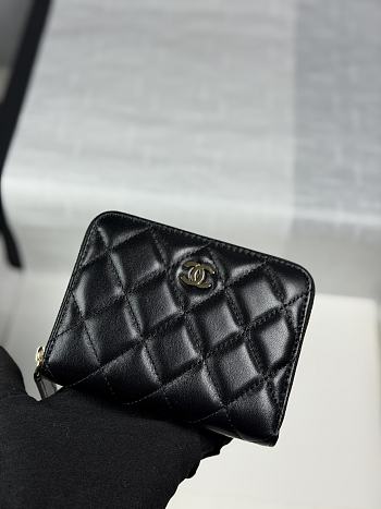Chanel Zippered Coin Case Lambskin Gold Hardware Black