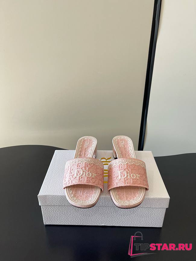 Dior Dentelle Heeled Slide 3.5 cm Pink - 1