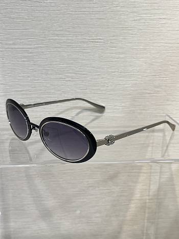 Chanel Style oval metal frame sunglasses CH5278