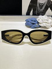 Chanel Panda-themed sunglasses brown CH6056 - 6