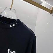 Louis Vuitton Embroidered Logo Long-Sleeve T-Shirt Black - 4