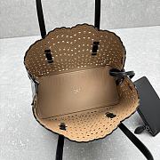 Alaia Mina 25 laser-cut leather tote black - 6